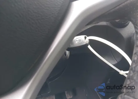 2009 Honda Fit Sport z USA, uszkodzony, nr VIN JHMGE88419S013703